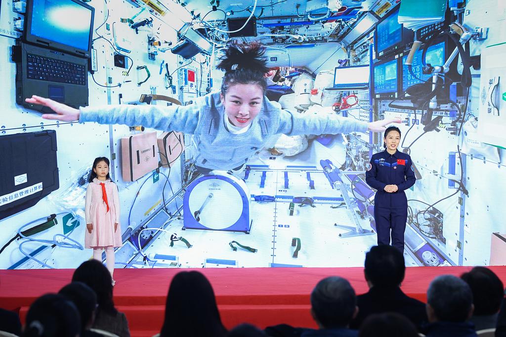 媒体管家： 百项创新成果亮相科技创新巾帼行动主题展(图2)