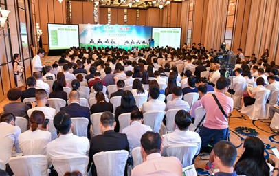 在火爆到加座的业绩会上 蒙牛总裁卢敏放释放了这些重要信息(图2)