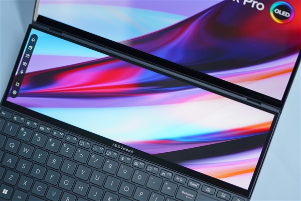 14英寸机身塞下18英寸屏!华硕灵耀X 双屏Pro 2023图赏(图10) 14英寸机身塞下18英寸屏!华硕灵耀X 双屏Pro 2023图赏(图10)