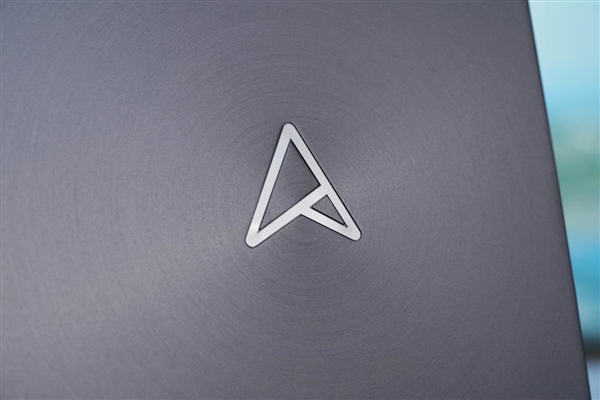 14英寸机身塞下18英寸屏!华硕灵耀X 双屏Pro 2023图赏(图17) 14英寸机身塞下18英寸屏!华硕灵耀X 双屏Pro 2023图赏(图17)